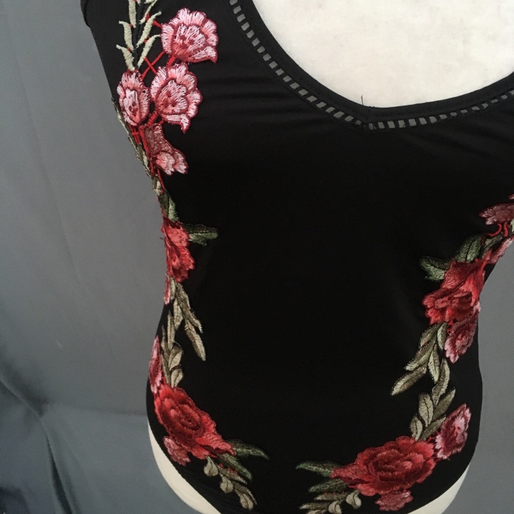 Bodysuit - Picture 2 of 7
